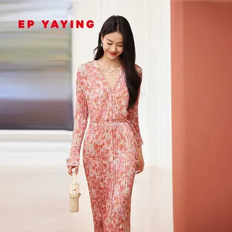 EP雅莹女装 繁花似锦气质V领褶艺收腰连衣裙 2024春装新款4617A图片