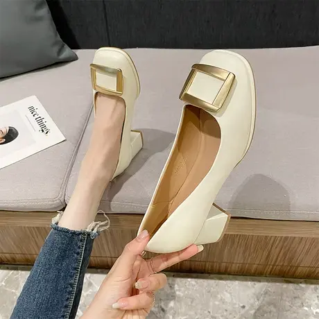 方头金属扣高跟鞋女粗跟2023春季新款时尚女神范百搭浅口职业单鞋图片