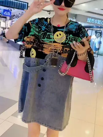 欧货夏圆领短袖时尚拼接小众设计感水洗牛仔拼接宽松T恤连衣裙女图片