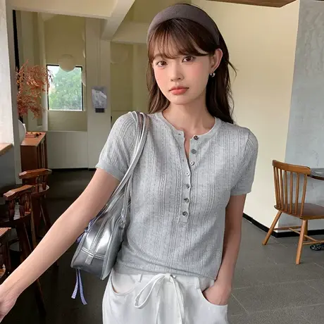 尔给夏季凉感半开领T恤女设计感显瘦修身气质小众法式薄款上衣商品大图