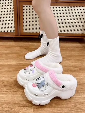 可爱卡通洞洞鞋加绒女外穿2023秋冬新款厚底增高踩屎感包头棉拖鞋商品大图