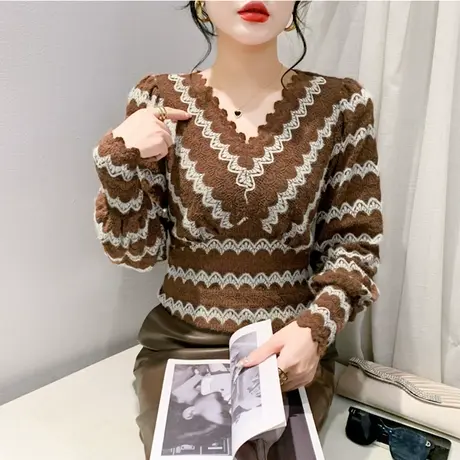 时尚性感V领蕾丝衫长袖设计感套头洋气减龄内塔上衣女修身打底衫商品大图