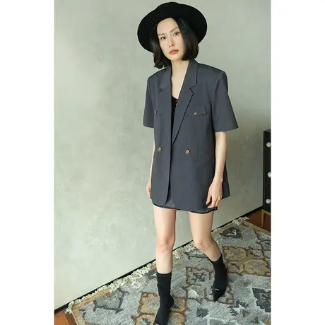 2024春夏新款高级感高品质西服短袖外套宽松复古休闲西服外套女图片