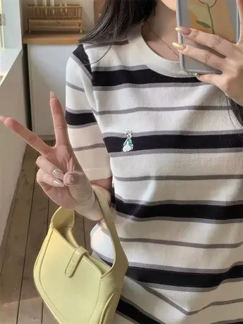 日系复古条纹撞色减龄t恤女夏季宽松显瘦学生chic正肩短袖上衣潮图片