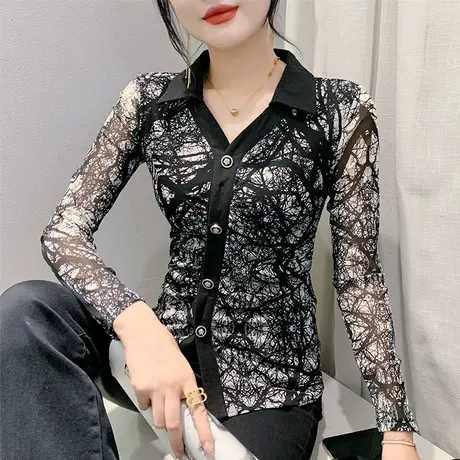 2024秋季新款网纱上衣性感扎染印花纽扣开衫衬衣时尚透气修身小衫图片