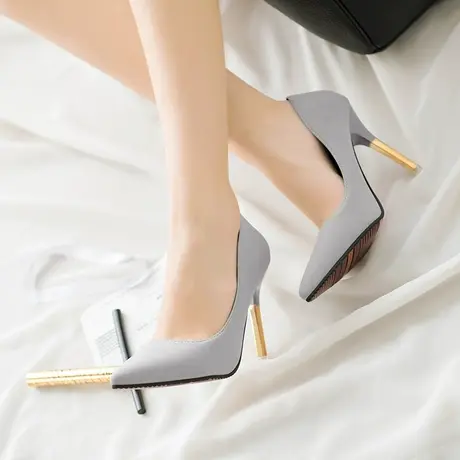 欧美风黑色软皮单鞋女2023四季新款尖头小跟鞋职业通勤OL高跟鞋图片