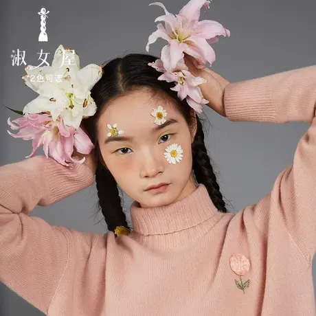 淑女屋官方旗舰店新品高领通勤设计感上衣绣立体花朵毛衣图片