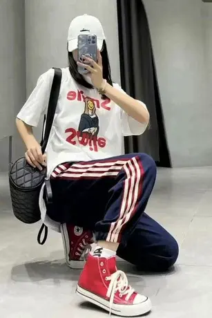 2023春装卫裤套装女新款修身显瘦印花T恤束脚休闲运动裤子两件套商品大图