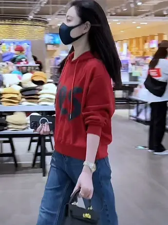 2023秋季新款连帽短款卫衣女潮设计感小众宽松慵懒风百搭印花上衣商品大图