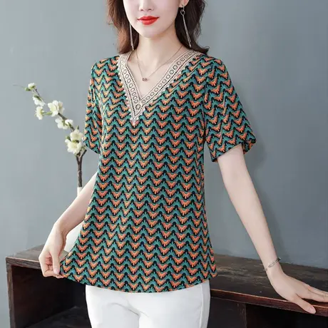 2023夏季新款V领t恤女短袖衫时尚印花简约大码宽松洋气妈妈上衣图片