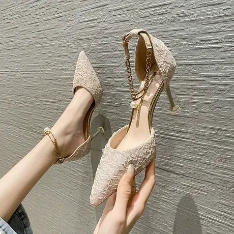 2023年夏季新款一字扣带尖头时装凉鞋女细跟时尚百搭仙女风高跟鞋图片