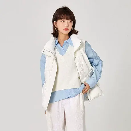 雪中飞羽绒马甲女款冬季外穿2023新款短款鸭绒保暖时尚百搭背心图片