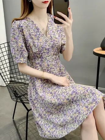 早春季新款连衣裙2023女装春秋显瘦气质法式高级感碎花裙子女夏季图片