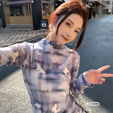 尔给T恤打底衫长袖半高领撞色春新款设计感小众罩衫蝴蝶印花上衣商品大图