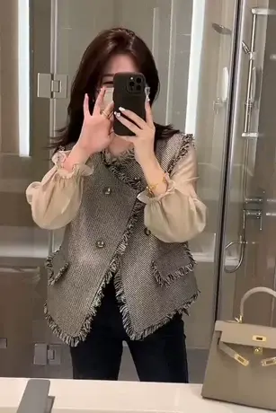 2023秋装新款小香风气质名媛风宽松显瘦无袖坎肩毛边马夹女士外套图片