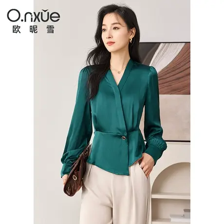 欧昵雪2024春季新款气质衔接式V领衬衫女长袖通勤不规则别致上衣商品大图