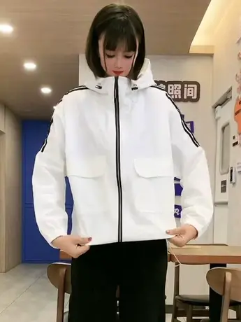 2023年春季新款大码女装运动休闲条纹长袖宽松外套连帽风衣外套潮图片