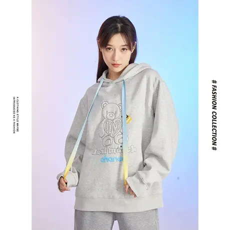 [商场同款]唐狮冬季卫衣女都市时尚通勤印花连帽青春少女基础百图片