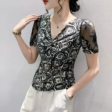 性感镂空V领T恤女短袖气质减龄漂亮印花小衫网纱拼接修身上衣夏装商品大图