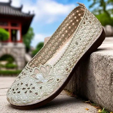 凉鞋女士防滑软底老北京布鞋一脚蹬中老年妈妈绣花鞋透气凉鞋女款图片