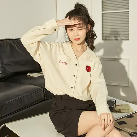 唐狮长袖衬衫女士春秋v领设计感刺绣衬衫衣服甜美港味学院风上衣图片