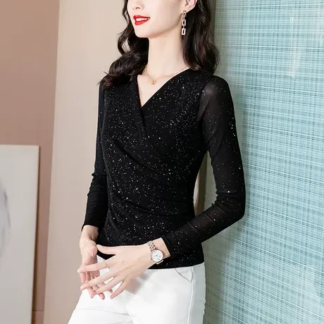 长袖t恤女秋季2023新款蕾丝打底衫V领独特别致小上衣收腰短设计感图片