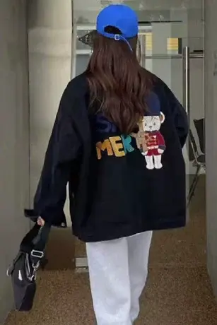 浅色牛仔外套女2023春秋季新款韩版宽松百搭后背刺绣长袖夹克上衣商品大图