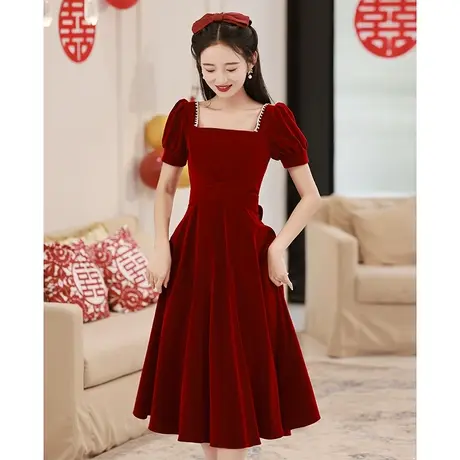 敬酒服新娘2023新款夏季收腰法式方领小个子订婚礼服红色连衣裙商品大图
