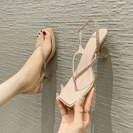方头夹趾凉鞋2024年夏季新款法式仙女风一字扣带水钻高跟鞋女细跟商品大图