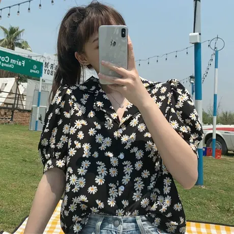 小雏菊碎花短袖衬衫女复古港味设计感小众轻熟洋气方领法式上衣夏图片