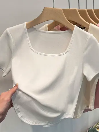 夏季纯欲方领短袖t恤女2023新款小众设计感辣妹短款紧身正肩上衣图片