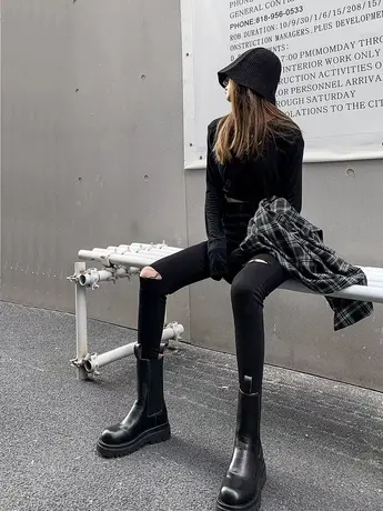 早秋黑色破洞牛仔裤女秋装高腰显瘦小脚裤子2023年春秋新款紧身夏商品大图