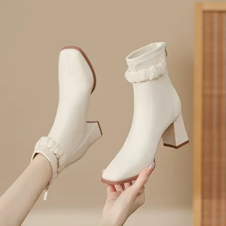 白色高跟短靴女小个子2024新款瘦瘦靴粗跟法式瘦瘦靴马丁靴时装靴图片