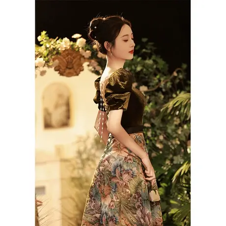 丝绒晚礼服女2023新款轻奢小众高级感深v领宫廷风大气端庄艺考生商品大图