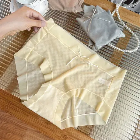 送妈妈无痕内裤女士薄款冰丝棉质底裆中腰提臀2025新款大码三角裤图片