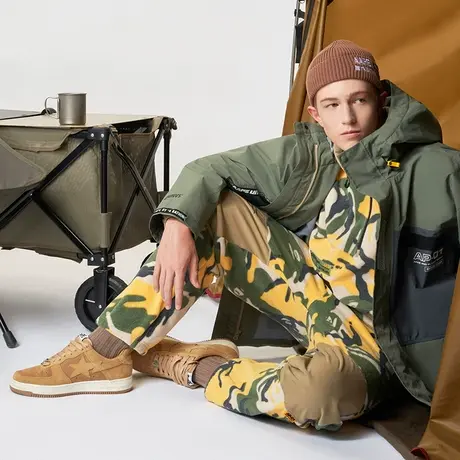 Aape旗舰店男装秋冬经典迷彩拼接绒面刺绣长裤6935XAJ商品大图