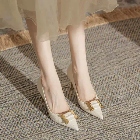 法式高跟鞋女不累脚2023年秋季新款气质百搭细跟金属扣尖头单鞋女图片
