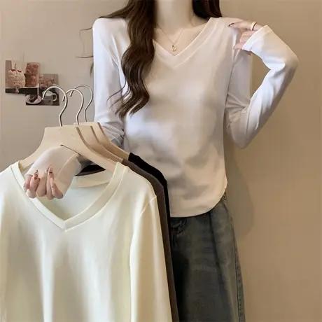 洋气时髦V领长袖T恤女秋冬修身显瘦短款打底衫德绒内搭保暖上衣服商品大图