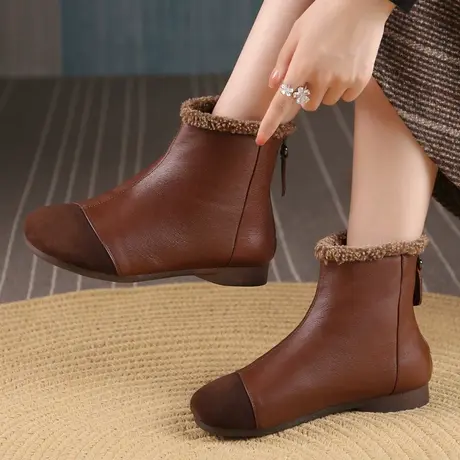 2023时尚磨砂新款女靴秋季牛筋底大码女短靴41一43平底加绒马丁靴图片