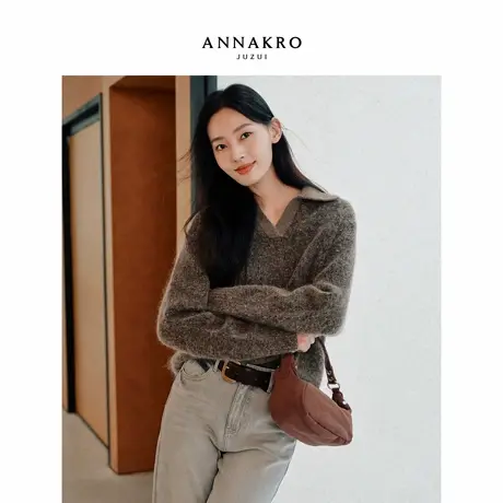 【繁星】玖姿安娜蔻优雅淑女风珠片羊毛翻领针织衫女2025冬季新款图片