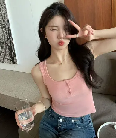 粉色针织吊带小背心女内搭夏季辣妹露脐修身短款bm外穿无袖上衣潮图片