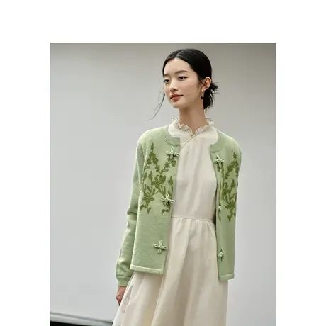 茵曼国色新中式设计感盘扣提花毛衣2023秋女装新款小圆领显瘦外套图片