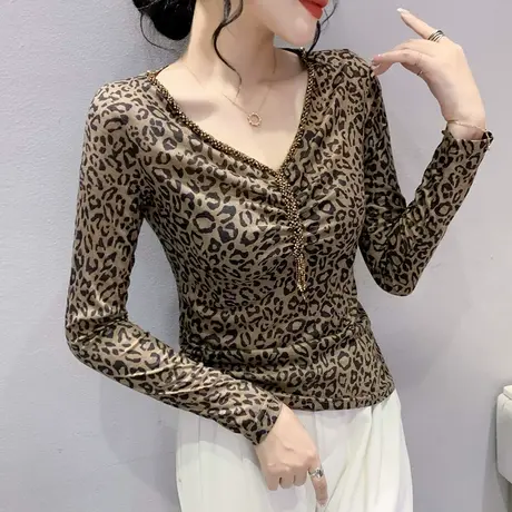 性感V领豹纹T恤女长袖时尚钉珠上衣欧货气质打底衫修身体恤小衫秋商品大图