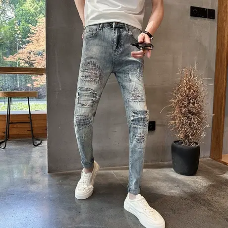 2023春夏新款个性潮牌刺绣小脚牛仔裤男士高街做旧乞丐破洞铅笔裤商品大图