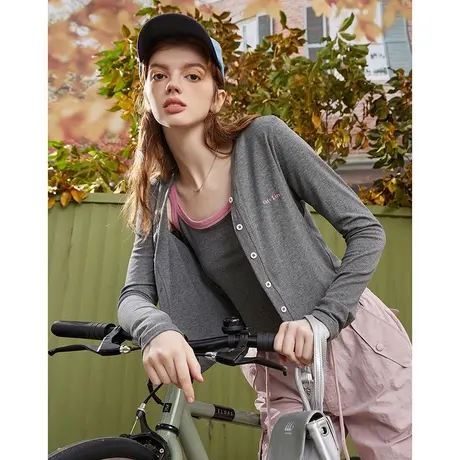 a022024春季新款气质撞色甜美风背心开衫两件套休闲女式套装图片