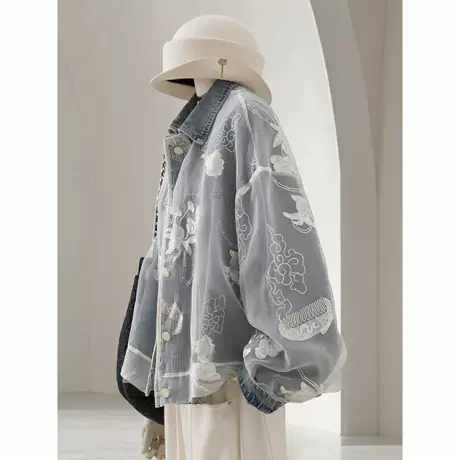 爵莱菲大码绣花拼接设计感牛仔外套女甜酷减龄高级小众不撞款秋季图片