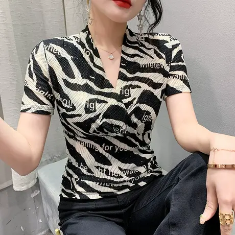 欧货性感网纱T恤女短袖时尚交叉V领小衫设计感印花上衣修身丅恤夏商品大图