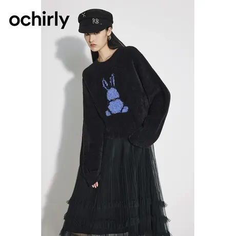 【品牌甄选】欧时力 仿貂绒长袖针织衫新款春盘带绣软糯时尚图片