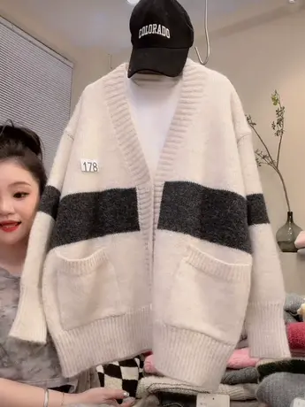 慵懒风宽松拼色毛衣外套女2023秋冬新款小众设计感V领针织开衫洋图片