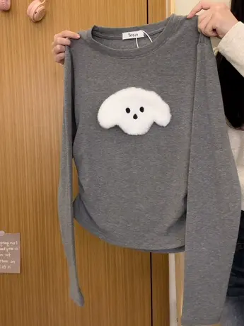 红续立体植绒狗狗加绒长袖T恤女日系小个子显瘦内搭上衣秋冬新款图片